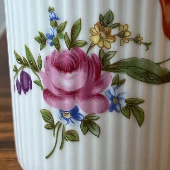 JLMENAU Graf Von Kenneberg 5 Ribbed Floral Mug Germany GDR 8 oz - Picture 10 of 15